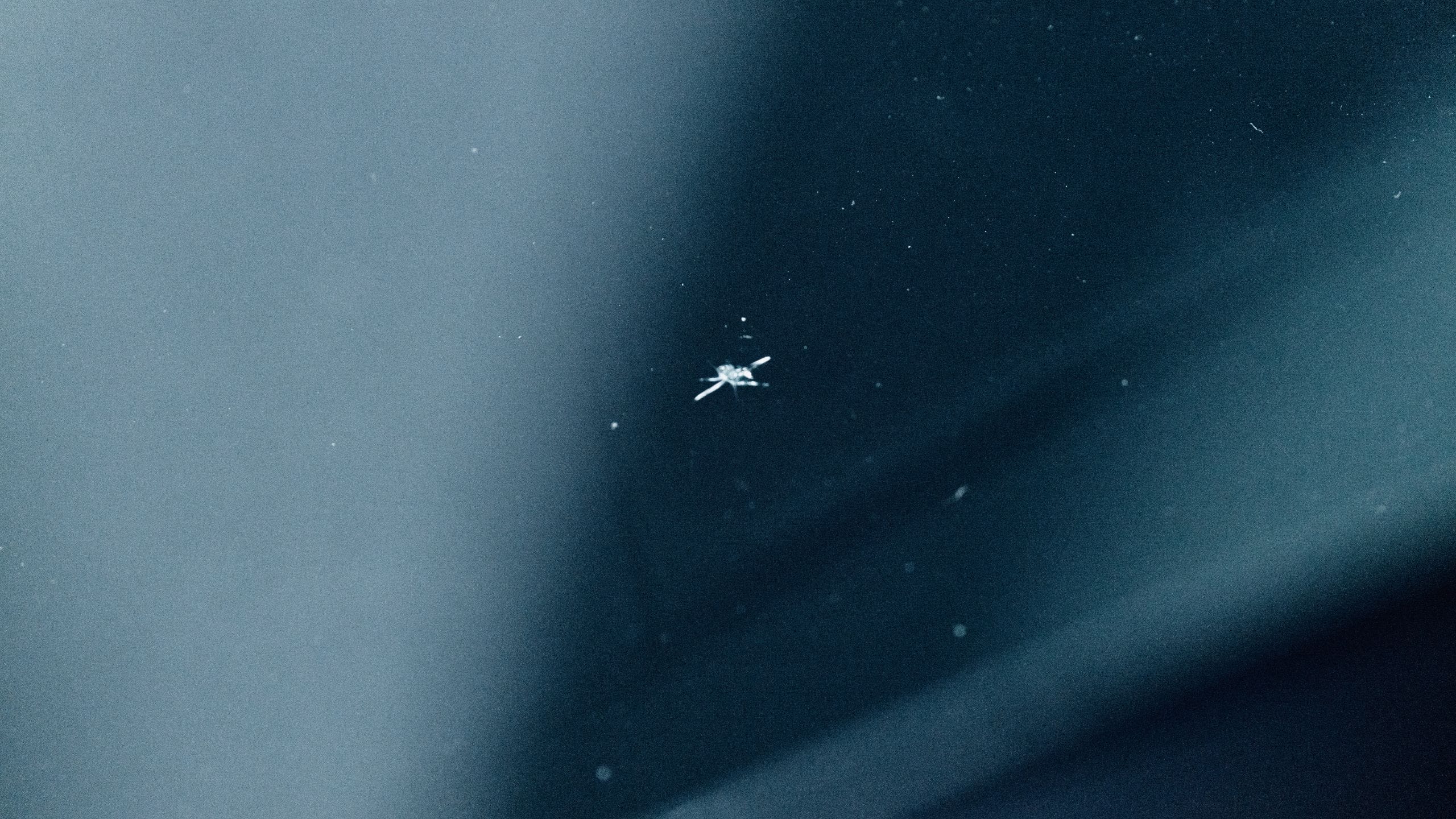 Autoklinikalla korjaamme kiveniskemä tuulilasisi odottaessa, mikäli vaurio mahtuu 2 euron kolikon kokoisen alan alle.